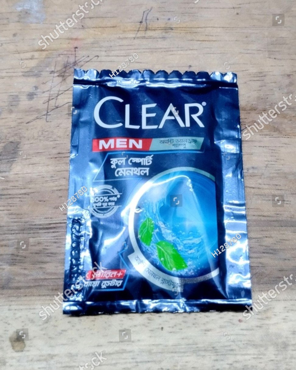 Clear Men Cool Sport Menthol Anti-Dandruff Shampoo Sachet